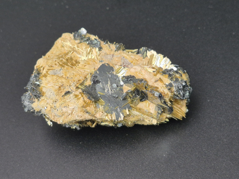 Rutile with Hematite